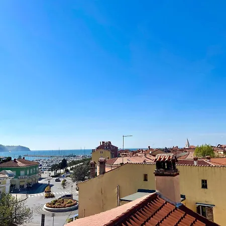 Happy Casa Isola Attico Apartment Izola Exterior photo