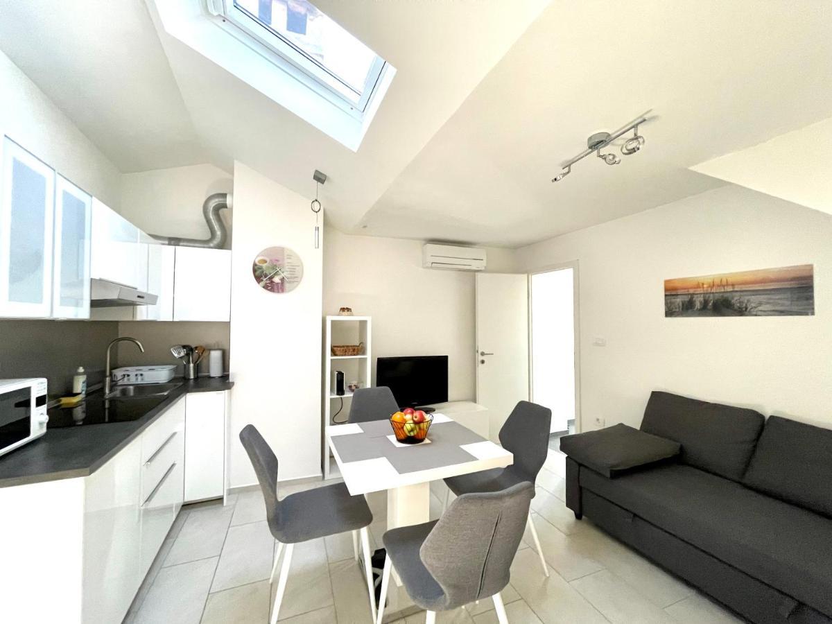 Apartma Happy Casa Isola Attico